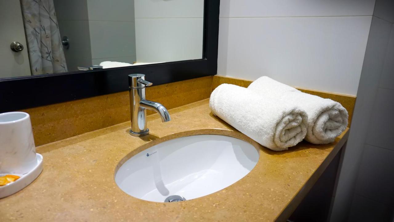 Miraflores Luxury Place Pool Gym 2Bd Lima Buitenkant foto