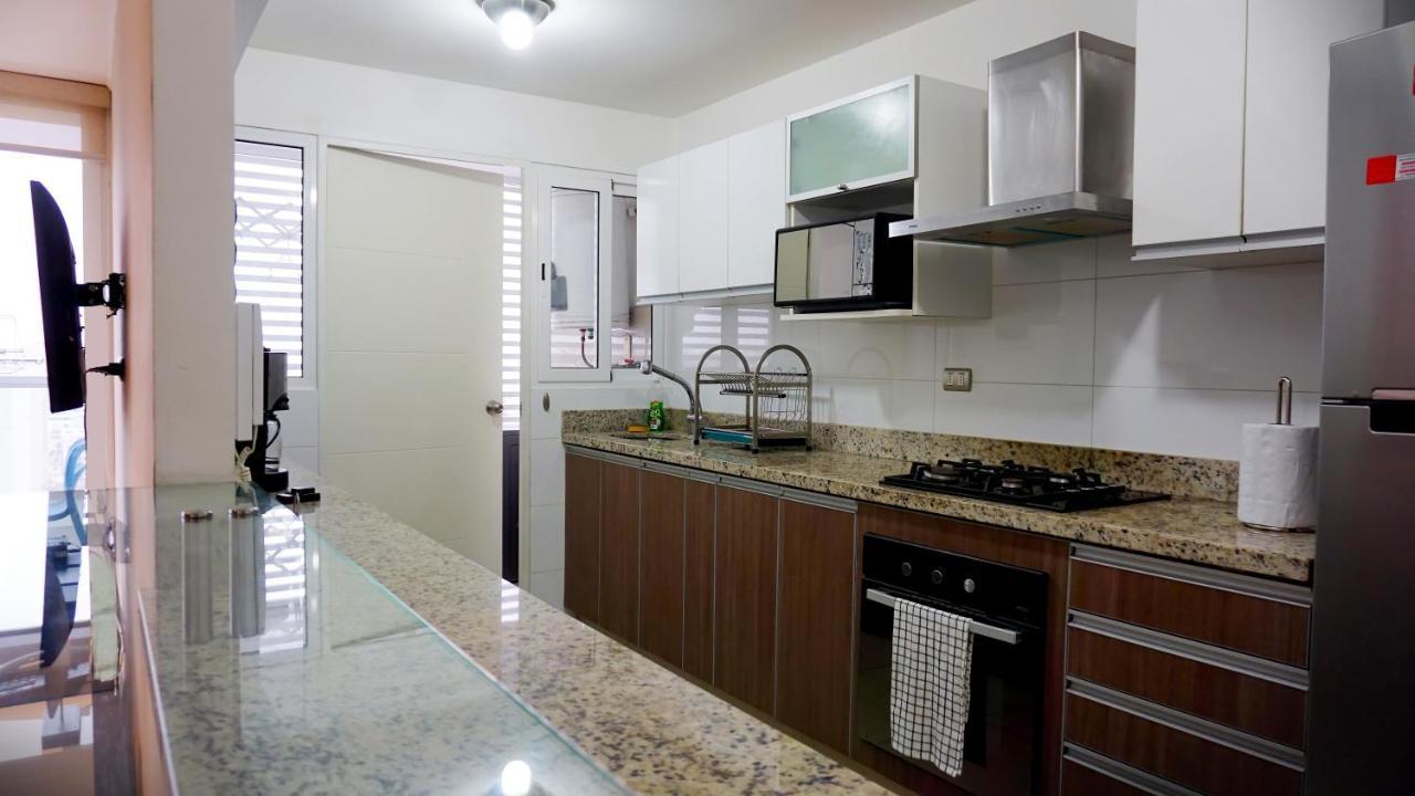 Miraflores Luxury Place Pool Gym 2Bd Lima Buitenkant foto